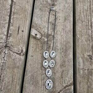 Modern Vtg Crown Tarifari Silver Tone‎ Clear 5 Rhinestones Lariat Style Necklace